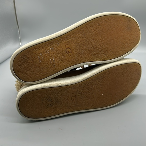 UGG - Zip up High Top Sneakers - Picture 8 of 9